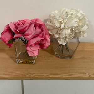 $30/3 - $20/2 -$10/2 pink, white accent flowers.